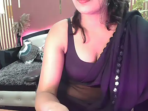 Snapshot of shaalu_sharma chatting on 10.16.25 shaalu sharma online show from 10.16.25