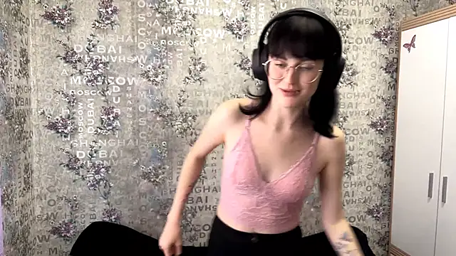 FakeLamb online show from 09.13.25