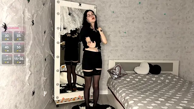 FakeLamb online show from 11.02.25