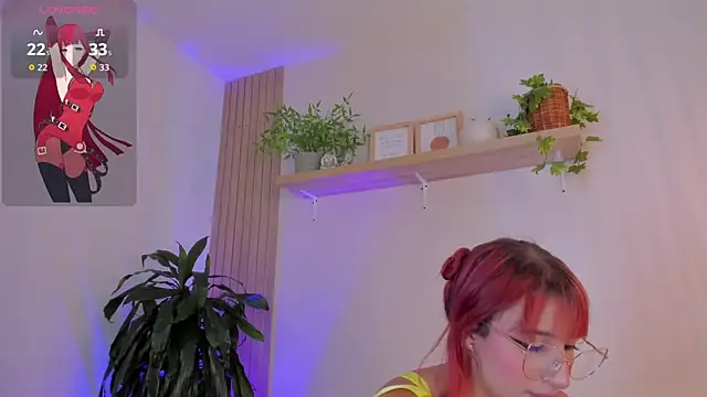 Cristalfoxy  online show from 02.12.26