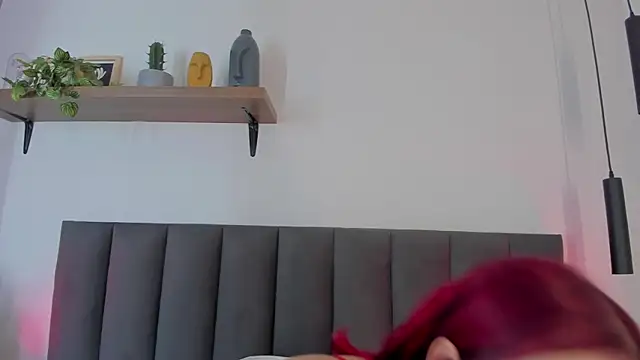 Snapshot of Cristalfoxy_ chatting on 05.16.26 Cristalfoxy online show from 05.16.26
