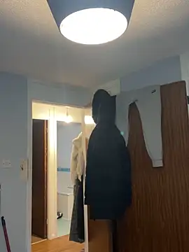 Snapshot of SexyLoLoUK chatting on 11.04.25 SexyLoLoUK online show from 11.04.25