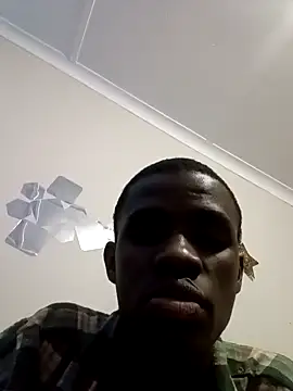 Snapshot of Vince_Favent chatting on 10.02.25 Vince Favent online show from 10.02.25