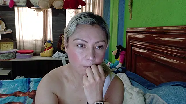  Charlize theron  online show from 02.07.26