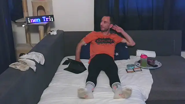 Snapshot of cum2camboys chatting on 05.22.26 cum2camboys online show from 05.22.26