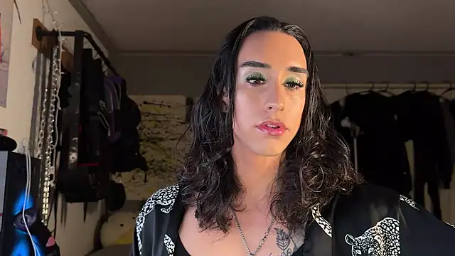 xoFrankie online show from 12.01.25