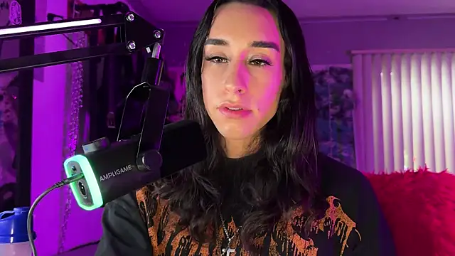 xoFrankie online show from 04.09.26