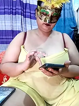 Snapshot of Tanisha-Chy chatting on 05.05.26 Tanisha-Chy online show from 05.05.26