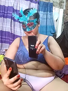 Snapshot of Tanisha-Chy chatting on 05.14.26 Tanisha-Chy online show from 05.14.26