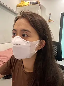 Mochi21 online show from 10.15.25