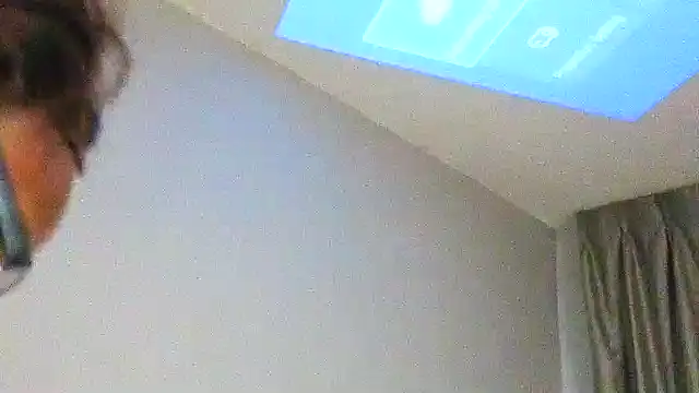 CinnaCakesss online show from 10.12.25