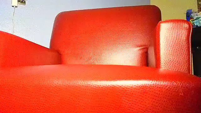 CinnaCakesss online show from 12.19.25