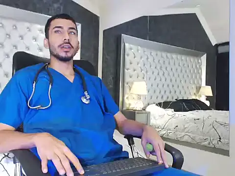 JhosuaCollins  online show from 10.02.25