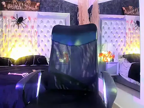 JhosuaCollins  online show from 10.25.25