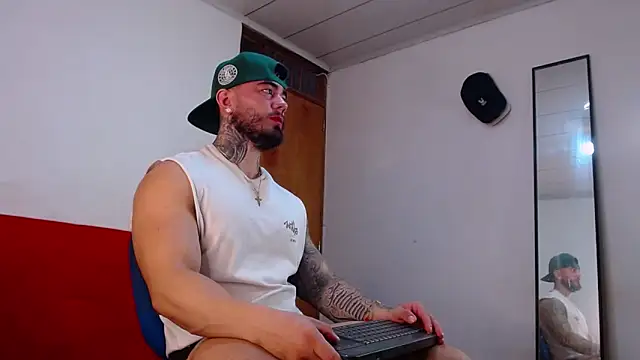 Snapshot of tommyblessd1 chatting on 05.21.26 tommyblessd1 online show from 05.21.26