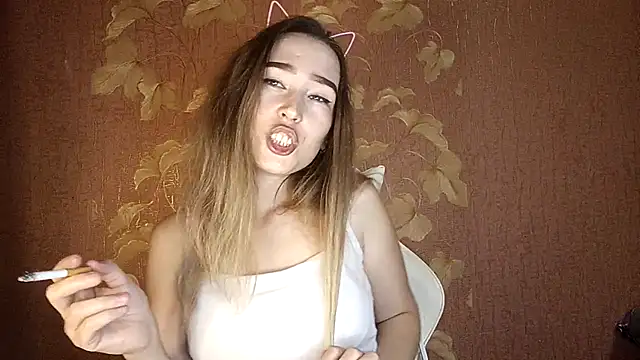 Awora Wolf online show from 09.17.25