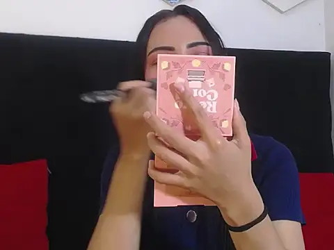 Snapshot of valerythompsonper chatting on 09.11.25 valerythompsonper online show from 09.11.25