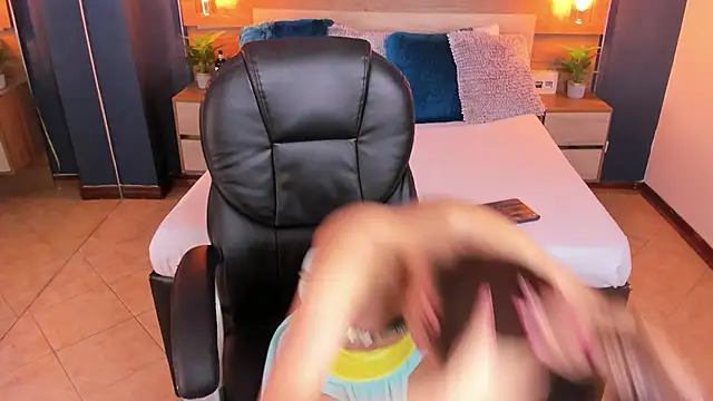 SusanAdams1 online show from 01.14.26