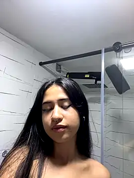 nina vixen online show from 10.04.25