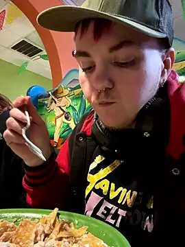 Snapshot of chiptheftmboy chatting on 01.08.26 chiptheftmboy online show from 01.08.26