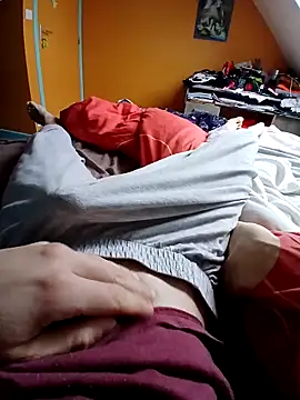 Snapshot of Aymeric35000 chatting on 02.14.26 Aymeric35000 online show from 02.14.26