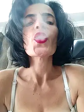 Snapshot of Gecenin_Kralicesi chatting on 10.23.25 Gecenin Kralicesi online show from 10.23.25