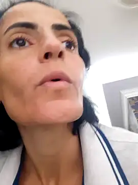 Snapshot of Gecenin_Kralicesi chatting on 10.31.25 Gecenin Kralicesi online show from 10.31.25