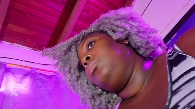 ebony NeighborMoans online show from 05.28.26