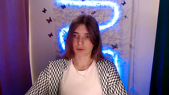 JuiceLips   online show from 09.09.25