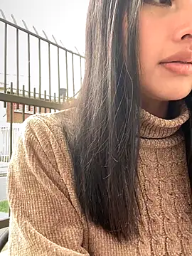 KloePink  online show from 09.18.25