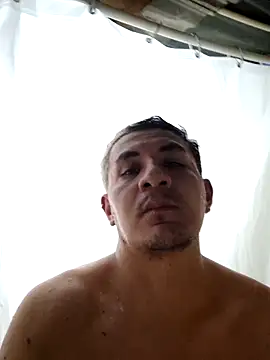 Snapshot of Leo_est chatting on 10.15.25 Leo est online show from 10.15.25