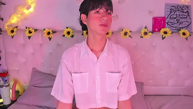 AleAurarashi online show from 02.20.26