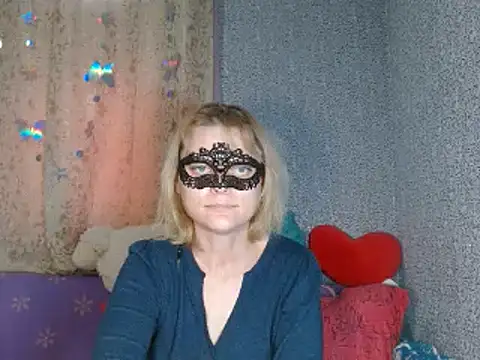 Miss Nona online show from 10.23.25