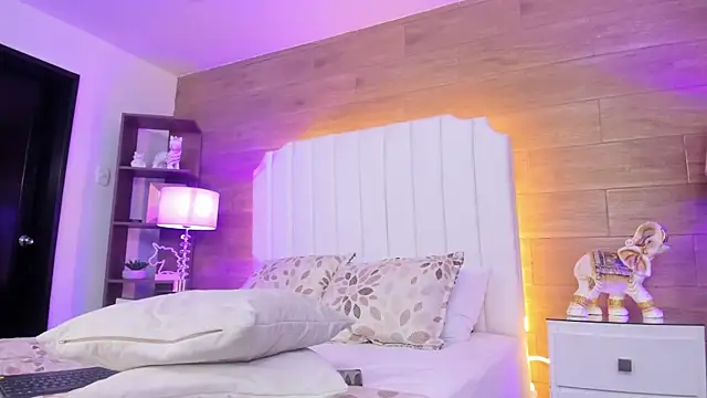 Snapshot of ScarletMore chatting on 03.01.26 ScarletMore online show from 03.01.26