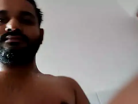 Snapshot of avi007p chatting on 09.11.25 avi007p online show from 09.11.25