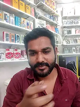 Snapshot of avi007p chatting on 09.30.25 avi007p online show from 09.30.25