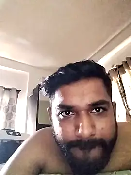 Snapshot of avi007p chatting on 05.08.26 avi007p online show from 05.08.26