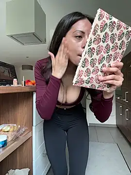 Teparolaverga1990 online show from 04.14.26