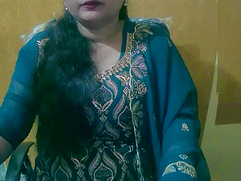 Saniya K online show from 09.28.25