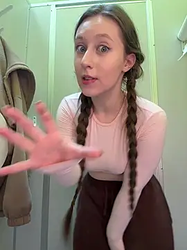 FroggyAnna online show from 03.02.26