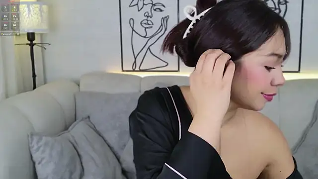 Snapshot of VioletBlacke_ chatting on 02.14.26 VioletBlacke online show from 02.14.26