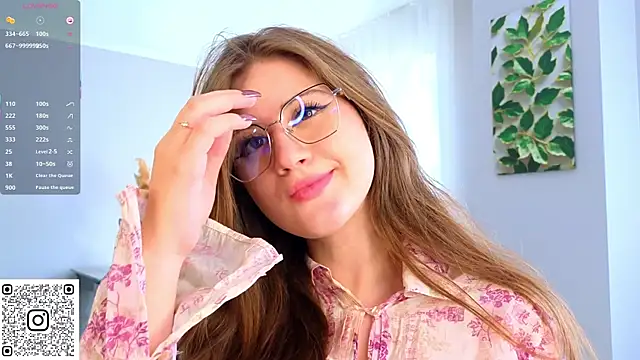 Orivienne online show from 09.23.25