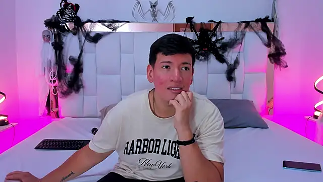 ZoeandEthan online show from 10.16.25