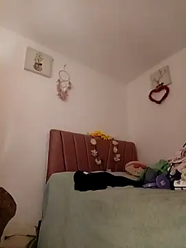 Liahdiaz  online show from 09.22.25