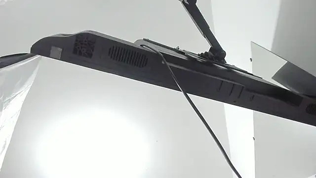 Rihanna hotx online show from 11.14.25