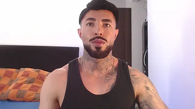Snapshot of andrea_de_lucaa chatting on 07.10.26 andrea de lucaa online show from 07.10.26