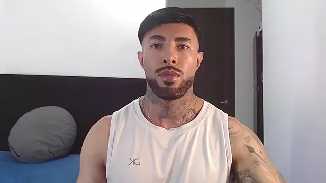Snapshot of andrea_de_lucaa chatting on 07.18.26 andrea de lucaa online show from 07.18.26