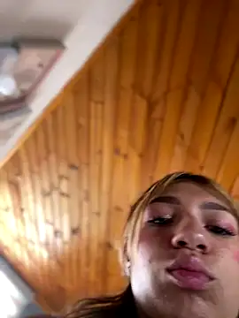 Isabella18 pink online show from 01.05.26