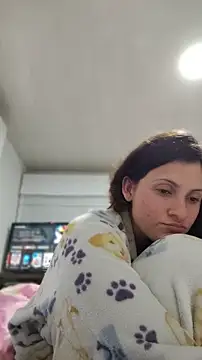 Snapshot of lindasyt chatting on 05.02.26 lindasyt online show from 05.02.26