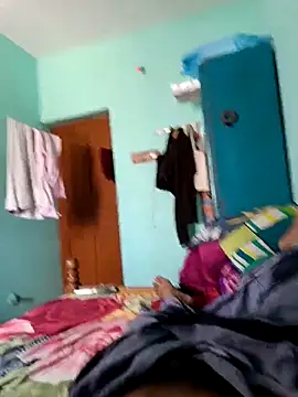 Snapshot of maddy3108 chatting on 09.17.25 maddy3108 online show from 09.17.25